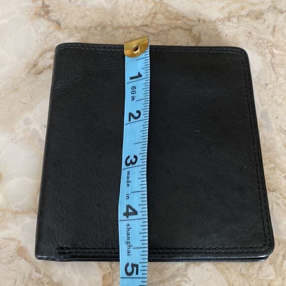 Wilsons Leather Bi-Fold Wallet - Picture 12 of 12